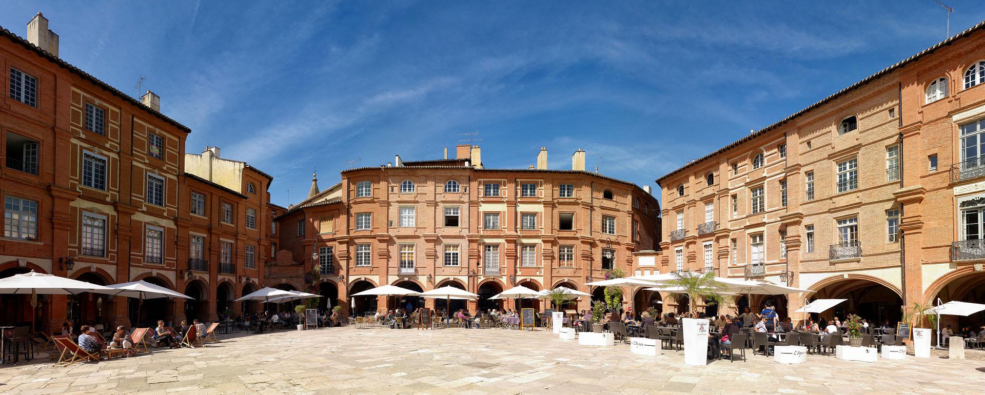 La place Nationale - Montauban © D.Viet / CRTL Occitanie