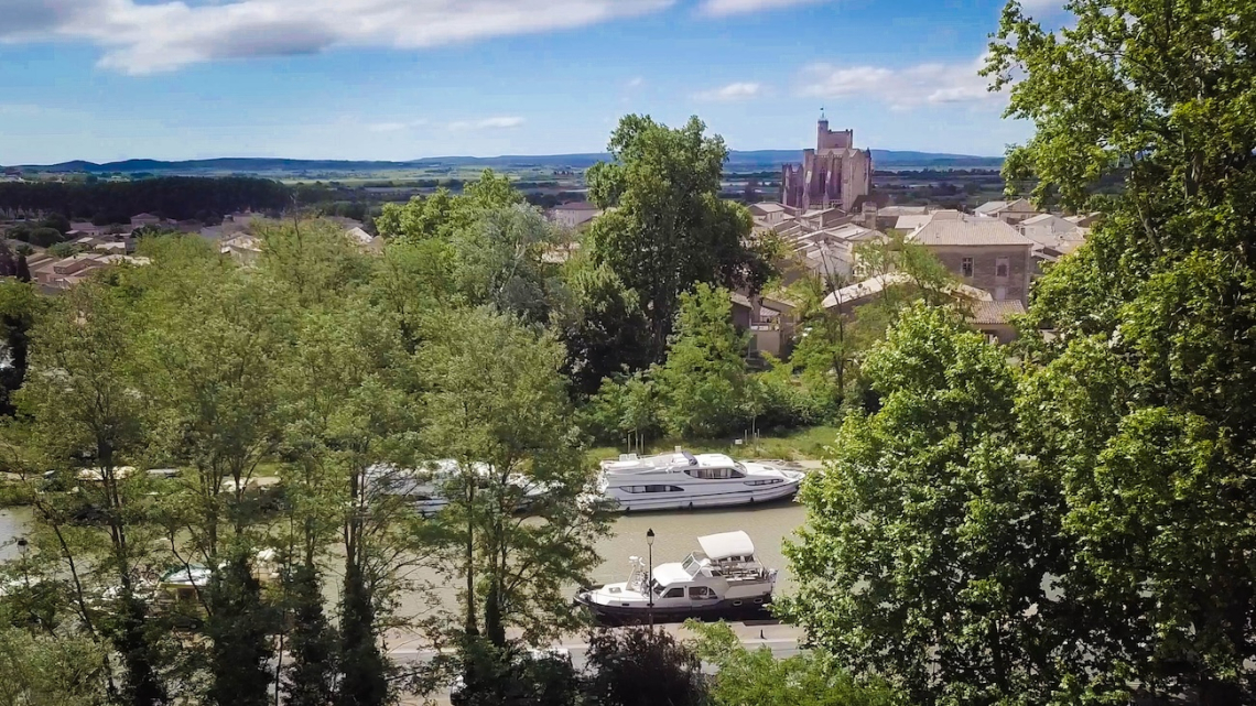 Capestang et le canal du Midi © E. Brendle - ADT Herault