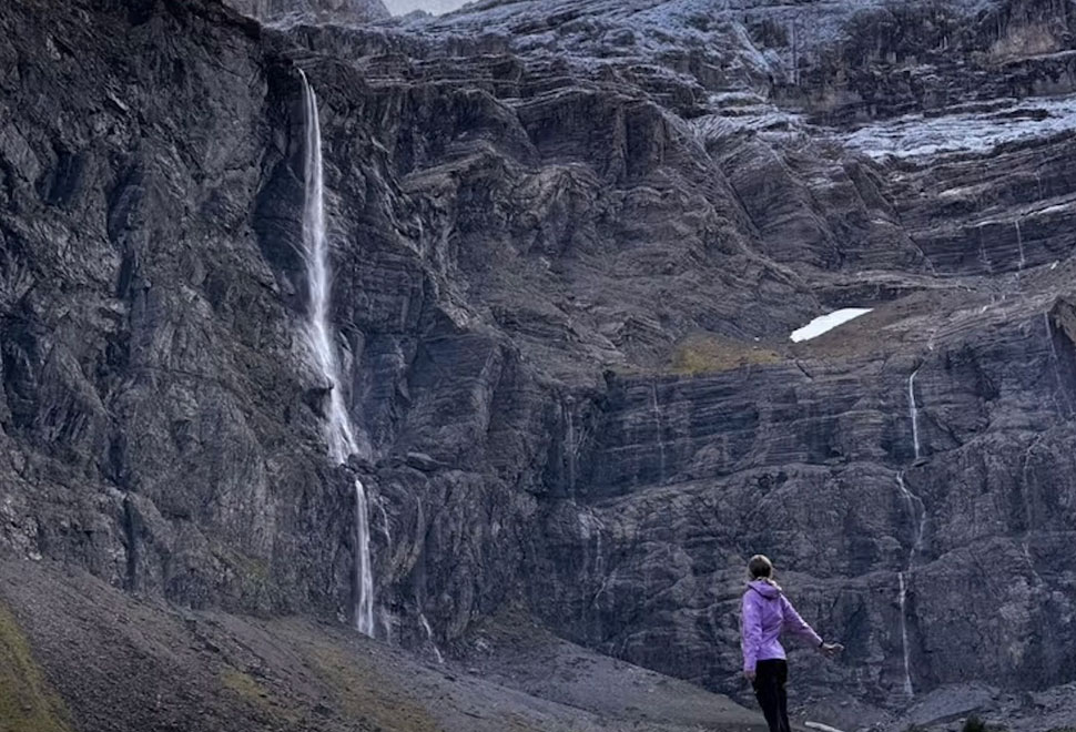 Magalie Aux pieds de la cascade de Gavarnie © Magalie - Aux pieds de l’impressionnante cascade de Gavarnie